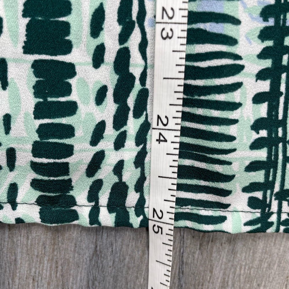 ***Halogen Green White Pattern Tank - Picture 7 of 9